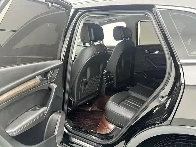 Audi Q5L 2024 40 TFSI Luxury Elegance — миниатюра 16