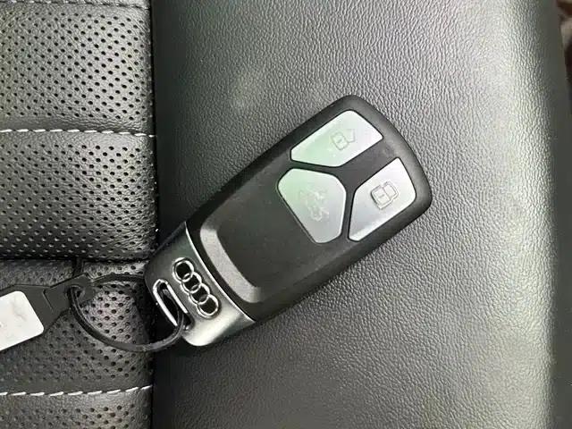 Audi Q5L 2024 40 TFSI Luxury Elegance — миниатюра 17