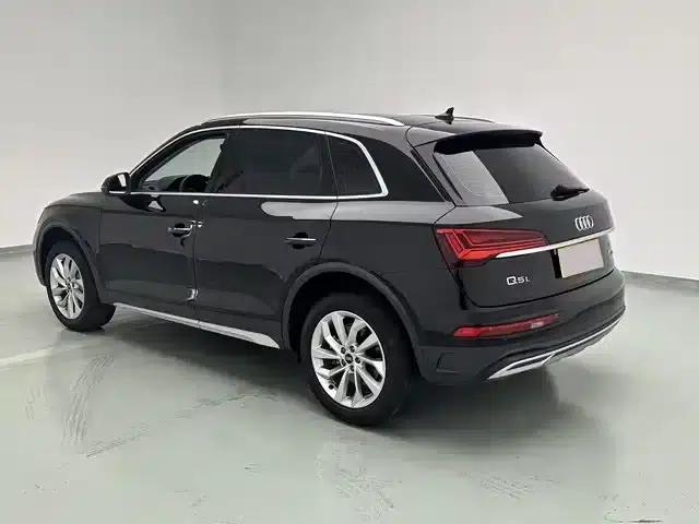Audi Q5L 2024 40 TFSI Luxury Elegance — миниатюра 3