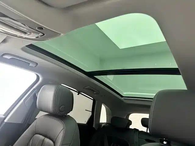 Audi Q5L 2024 40 TFSI Luxury Elegance — миниатюра 10