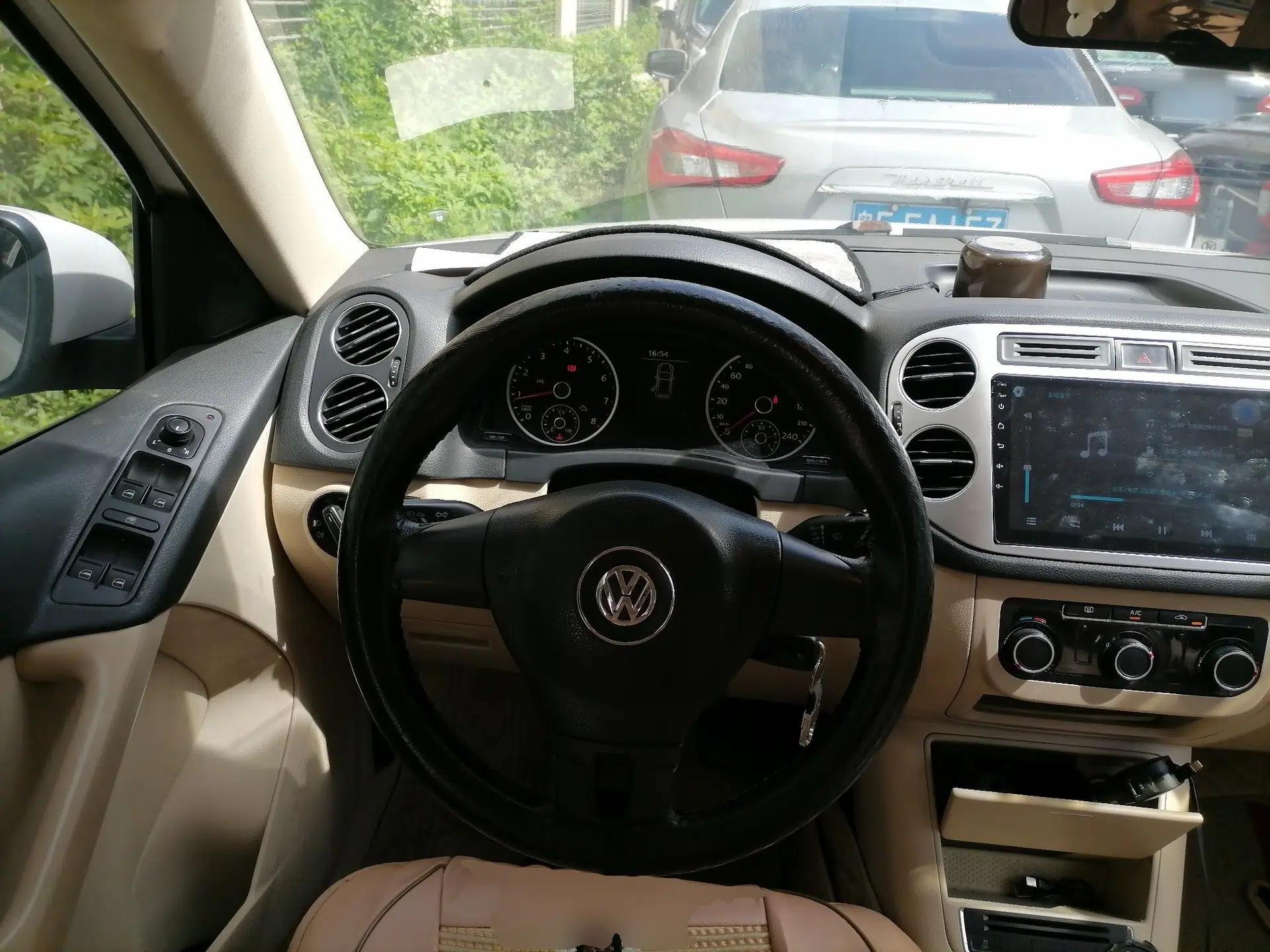 Volkswagen Tiguan 2013 1.8TSI Manual Two-Wheel Drive Trend Edition — миниатюра 10