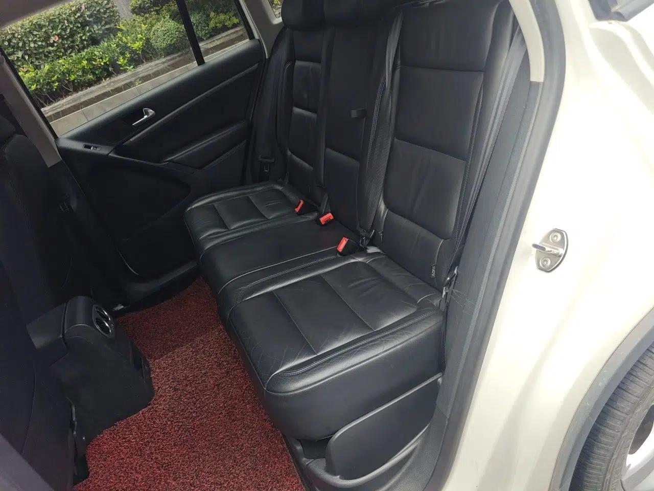 Volkswagen Tiguan 2013 1.8 TSI Automatic Two-Wheel Drive Comfort Edition — миниатюра 17