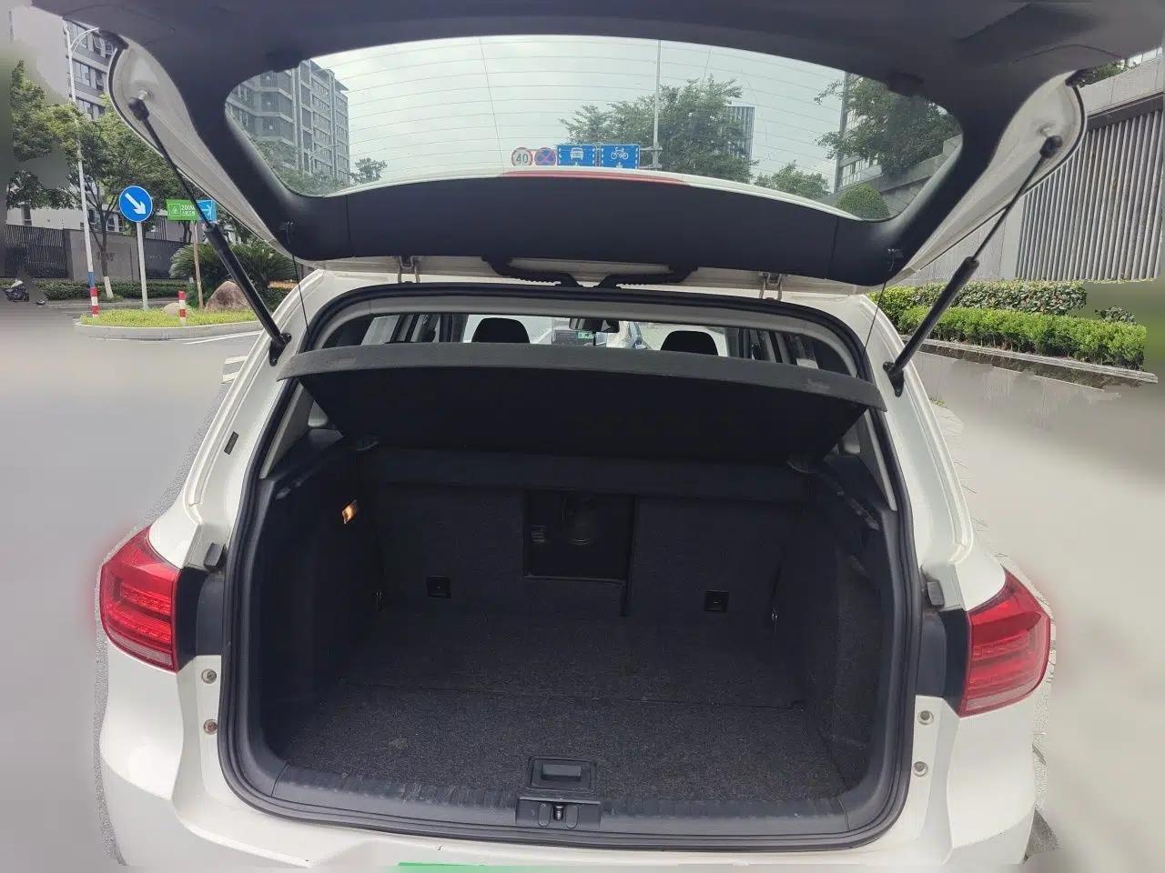 Volkswagen Tiguan 2013 1.8 TSI Automatic Two-Wheel Drive Comfort Edition — миниатюра 19