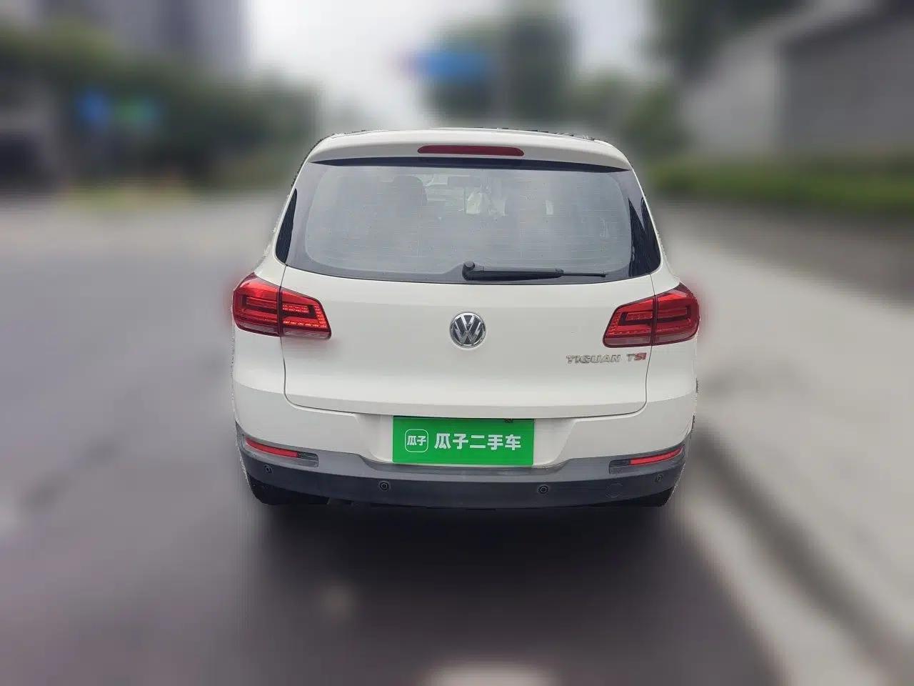 Volkswagen Tiguan 2013 1.8 TSI Automatic Two-Wheel Drive Comfort Edition — миниатюра 5