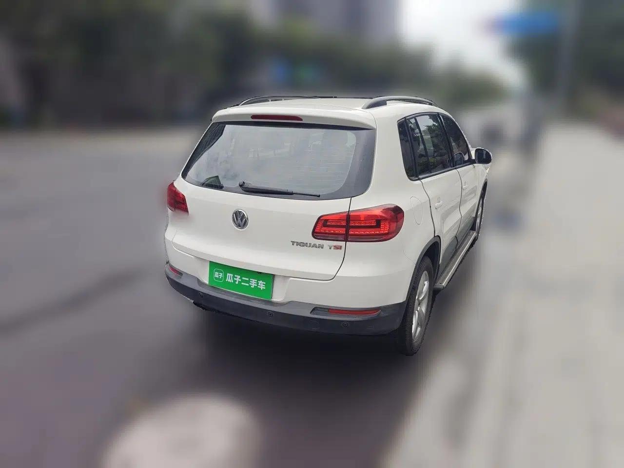 Volkswagen Tiguan 2013 1.8 TSI Automatic Two-Wheel Drive Comfort Edition — миниатюра 6