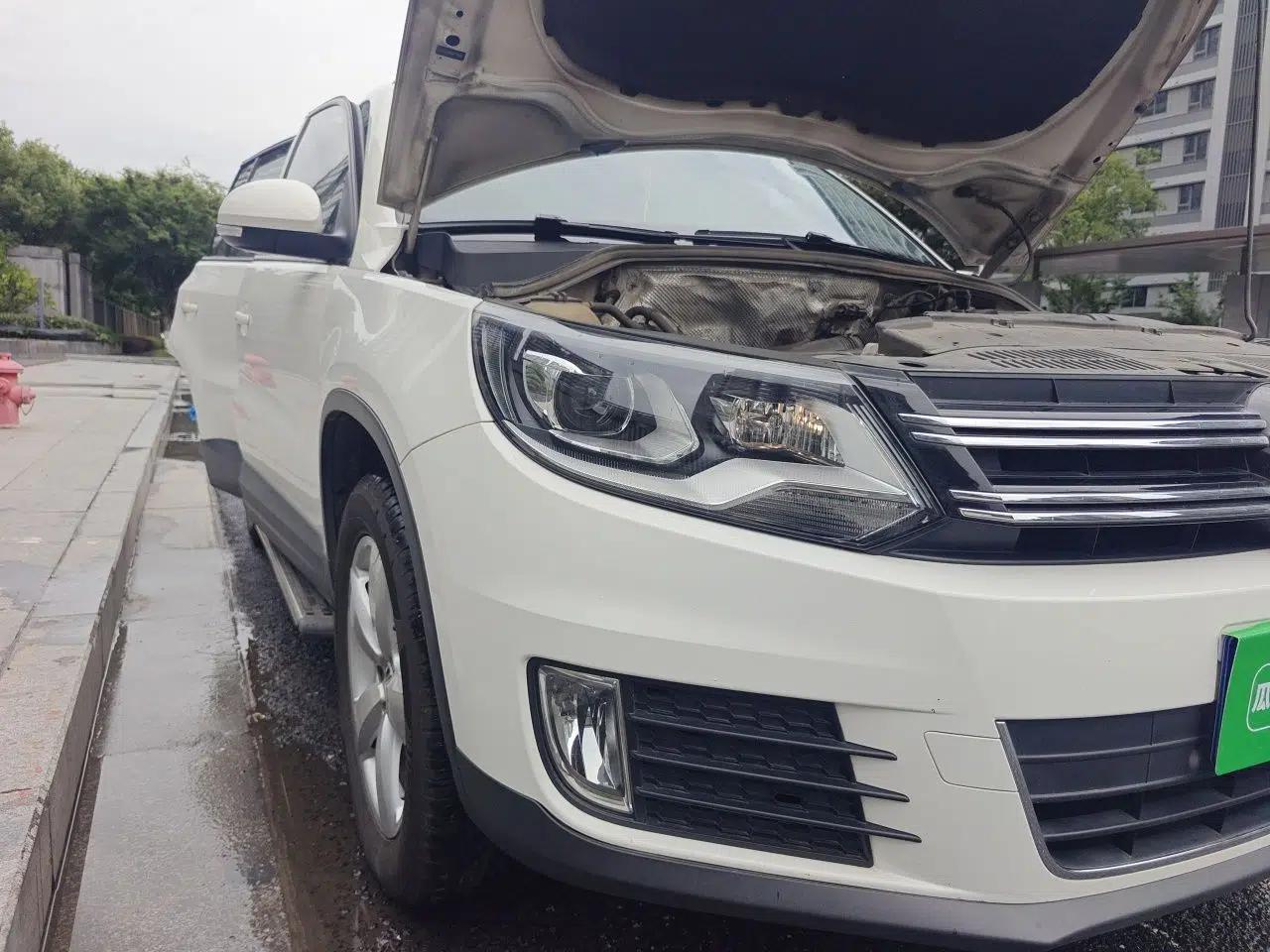 Volkswagen Tiguan 2013 1.8 TSI Automatic Two-Wheel Drive Comfort Edition — миниатюра 7