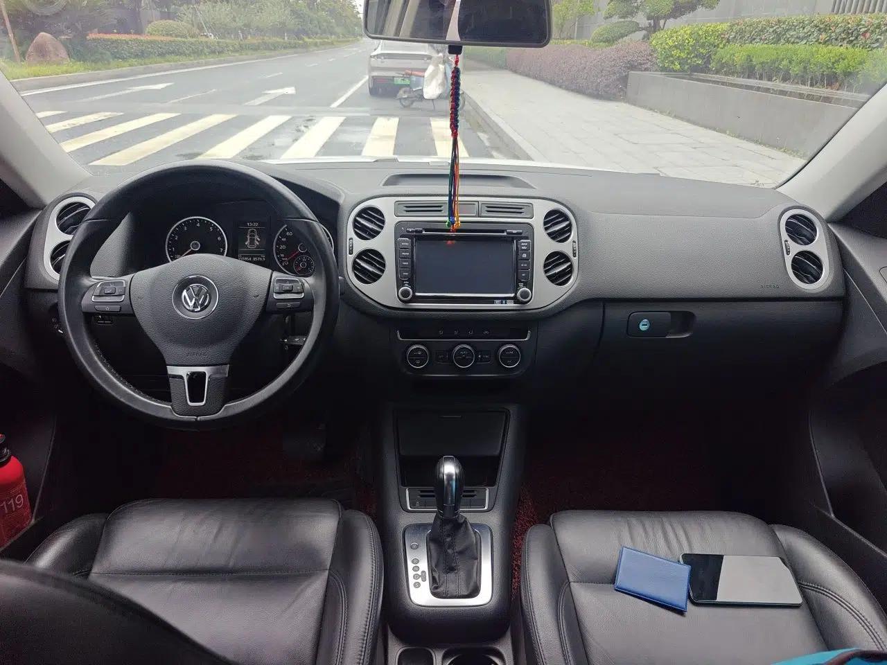 Volkswagen Tiguan 2013 1.8 TSI Automatic Two-Wheel Drive Comfort Edition — миниатюра 9