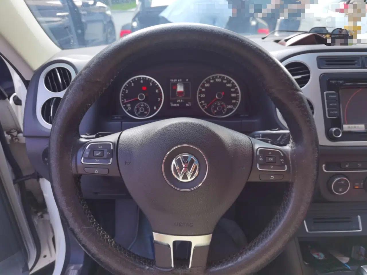Volkswagen Tiguan 2015 1.8TSI Automatic Two-Wheel Drive Luxury Model — миниатюра 10