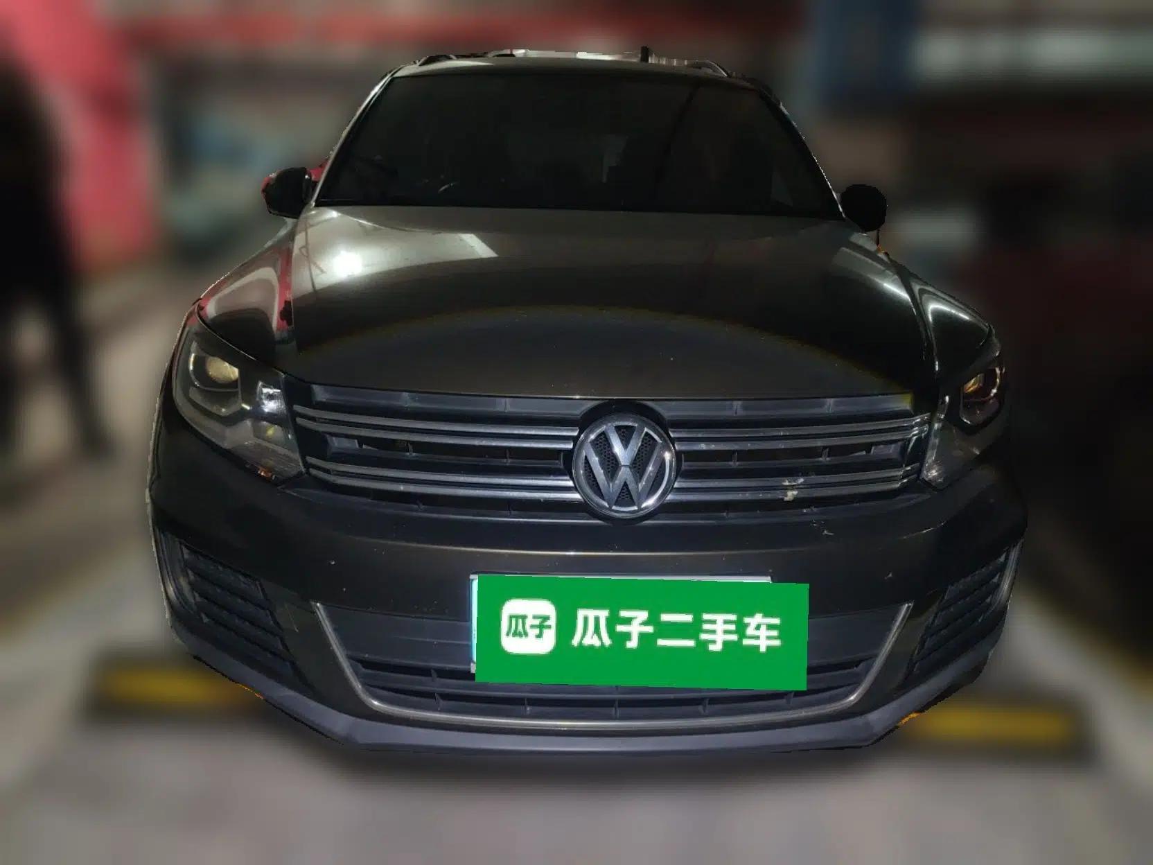 Volkswagen Tiguan 2015 1.8TSI Automatic Two-Wheel Drive Comfort Edition — миниатюра 2