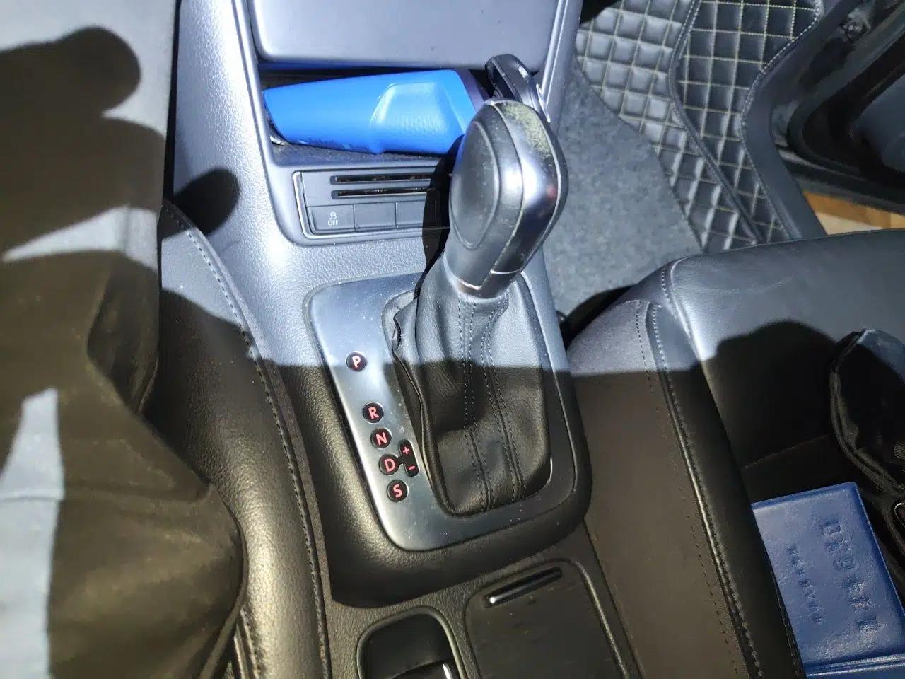 Volkswagen Tiguan 2015 1.8TSI Automatic Two-Wheel Drive Comfort Edition — миниатюра 14