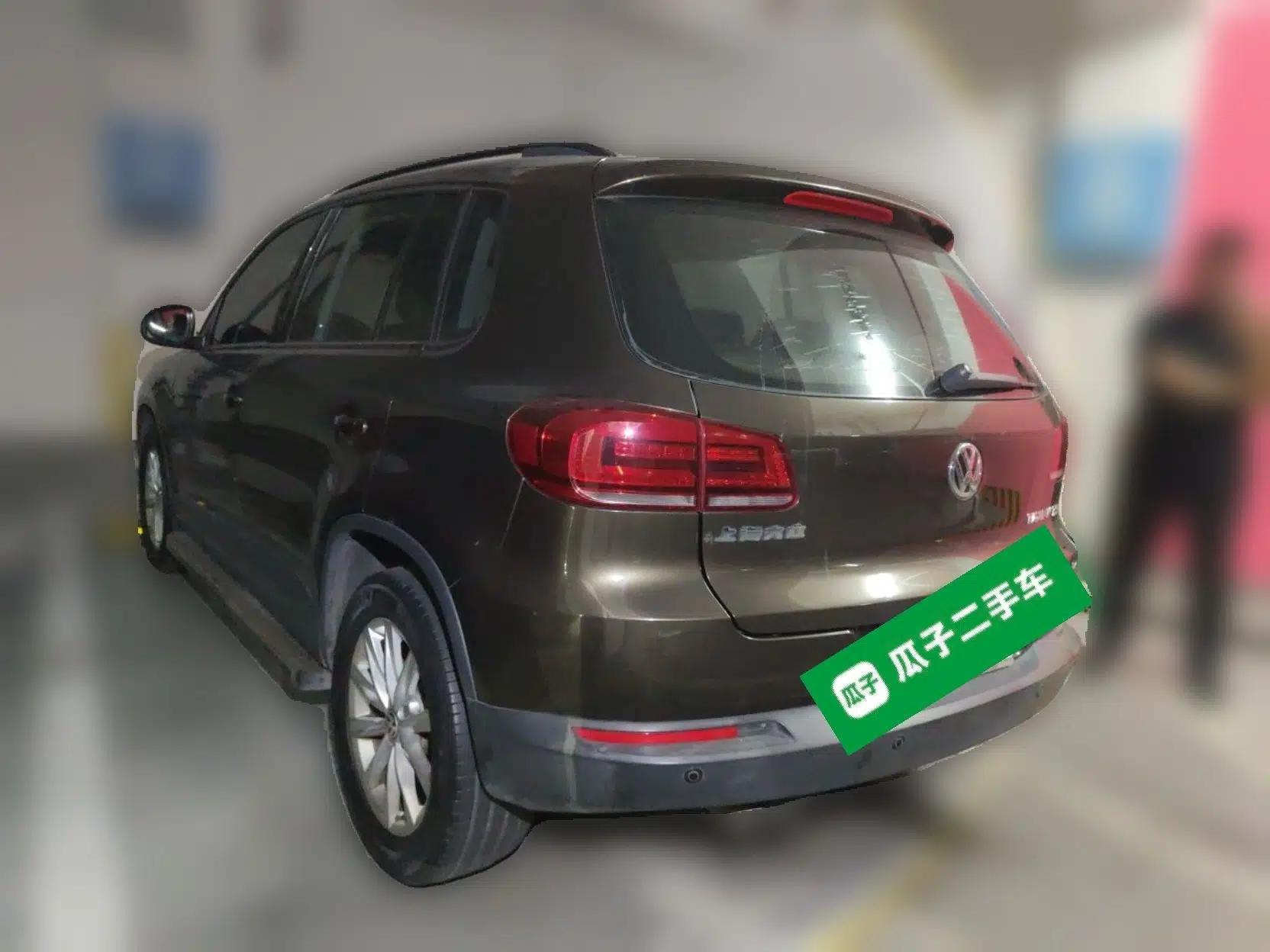 Volkswagen Tiguan 2015 1.8TSI Automatic Two-Wheel Drive Comfort Edition — миниатюра 4