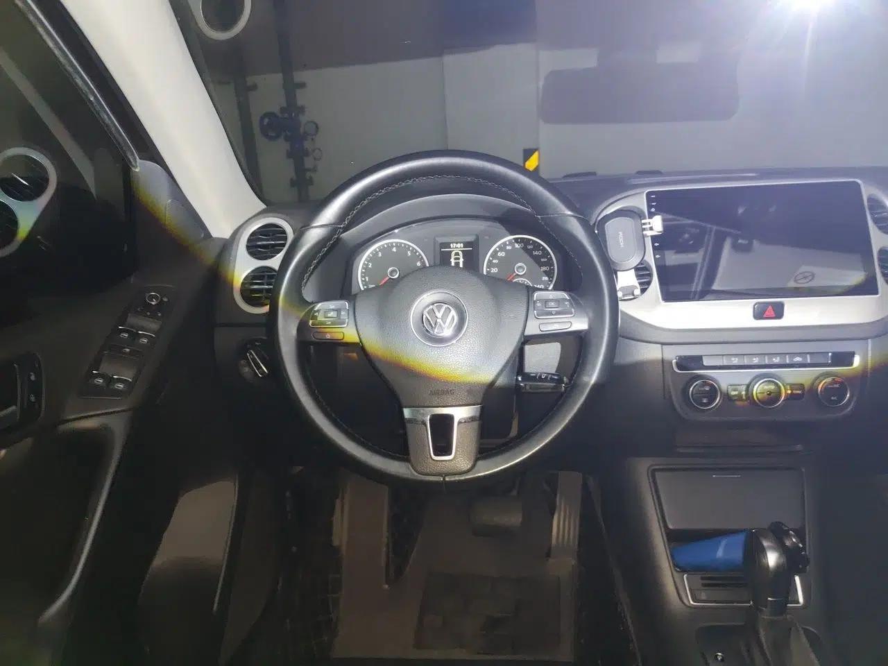 Volkswagen Tiguan 2015 1.8TSI Automatic Two-Wheel Drive Comfort Edition — миниатюра 10