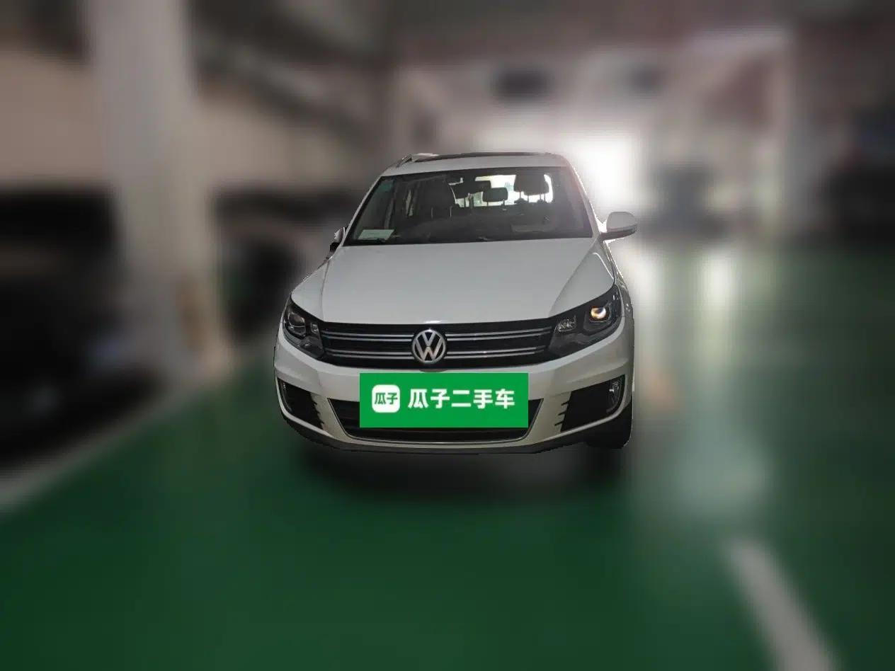 Volkswagen Tiguan 2015 1.8TSI Automatic All-Wheel-Drive Luxury Model — миниатюра 2