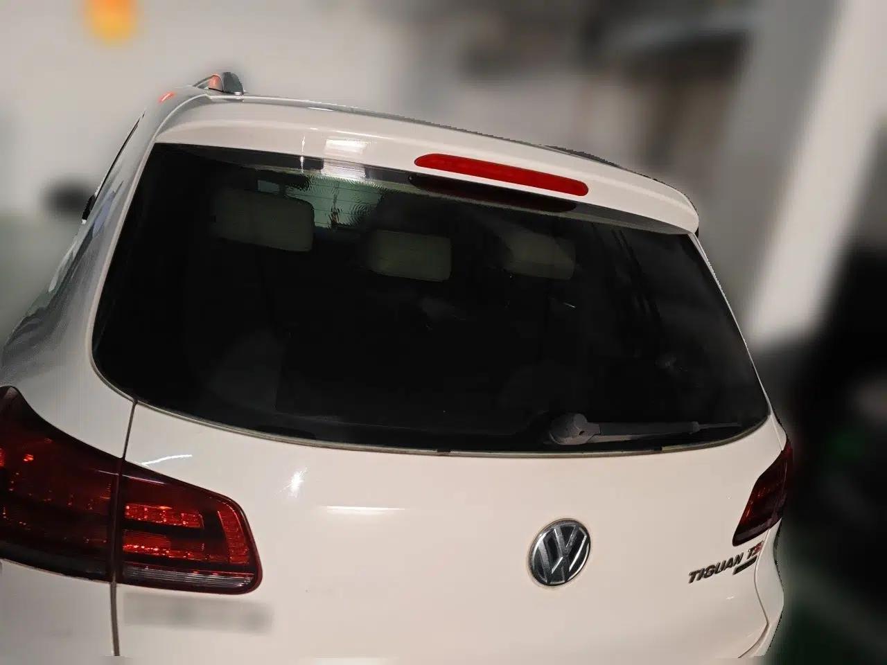 Volkswagen Tiguan 2015 1.8TSI Automatic All-Wheel-Drive Luxury Model — миниатюра 19