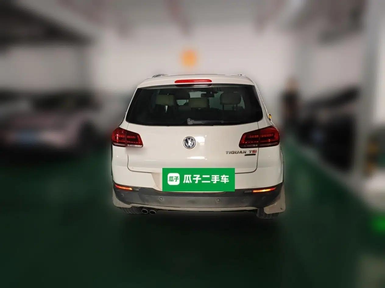 Volkswagen Tiguan 2015 1.8TSI Automatic All-Wheel-Drive Luxury Model — миниатюра 5
