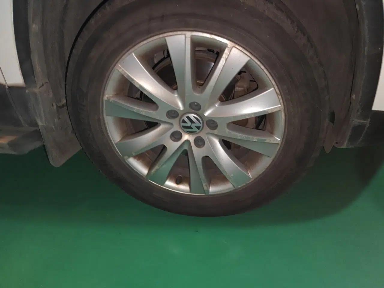 Volkswagen Tiguan 2015 1.8TSI Automatic All-Wheel-Drive Luxury Model — миниатюра 8