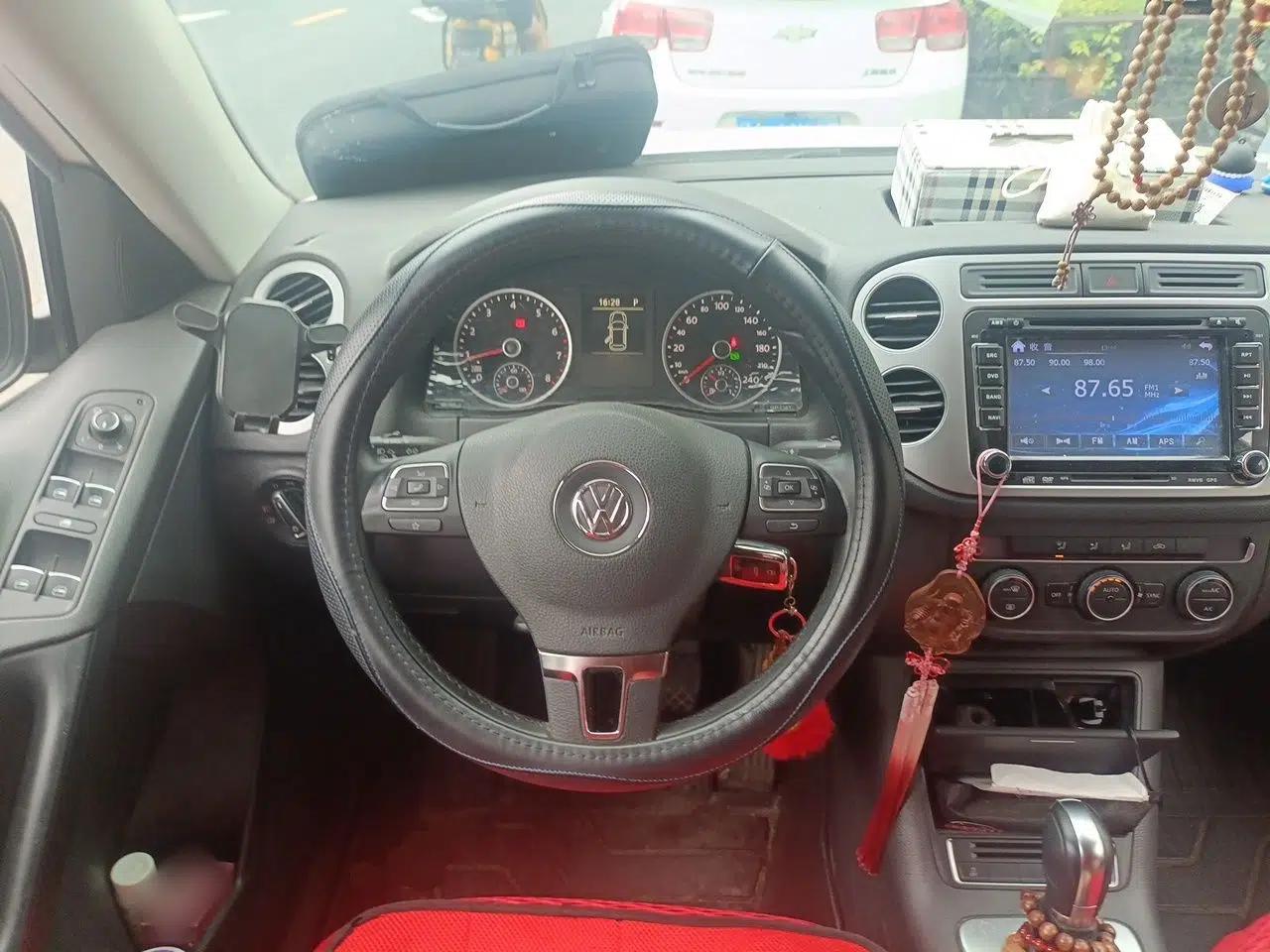 Volkswagen Tiguan 2013 1.8 TSI Automatic Two-Wheel Drive Comfort Edition — миниатюра 7