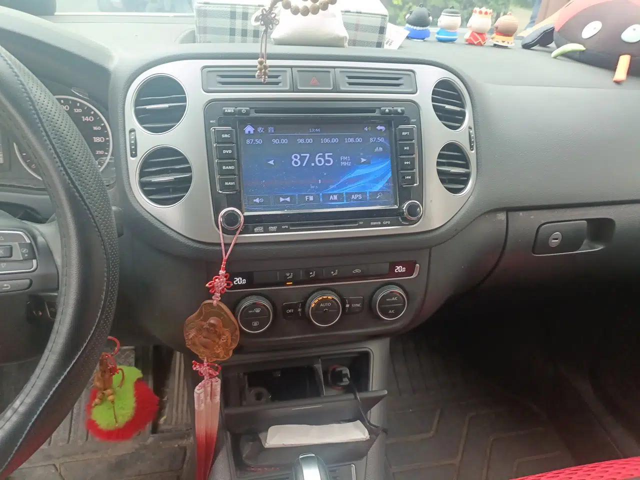 Volkswagen Tiguan 2013 1.8 TSI Automatic Two-Wheel Drive Comfort Edition — миниатюра 10