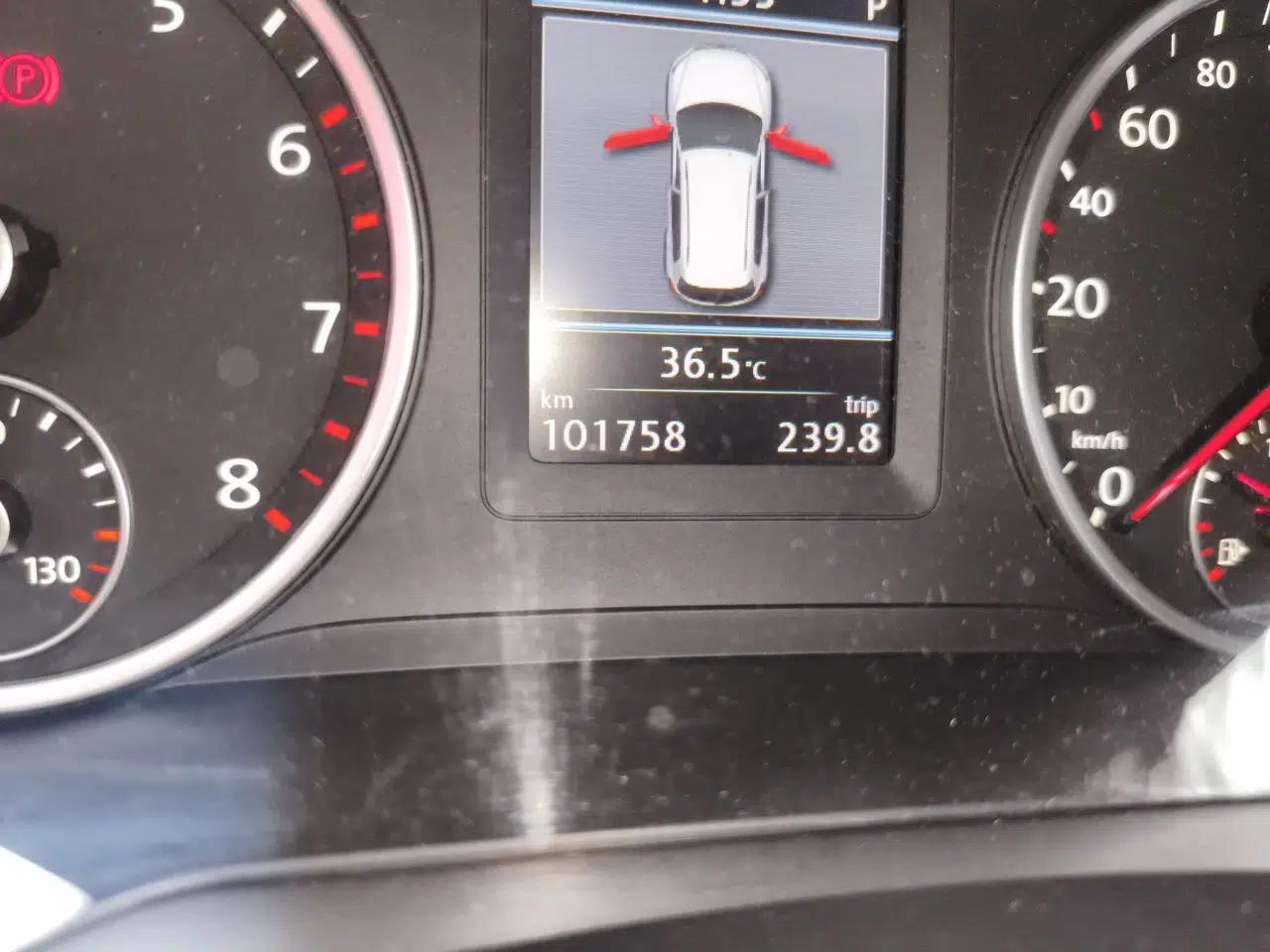Volkswagen Tiguan 2013 1.8TSI Automatic Two-Wheel Drive Luxury Model — миниатюра 12