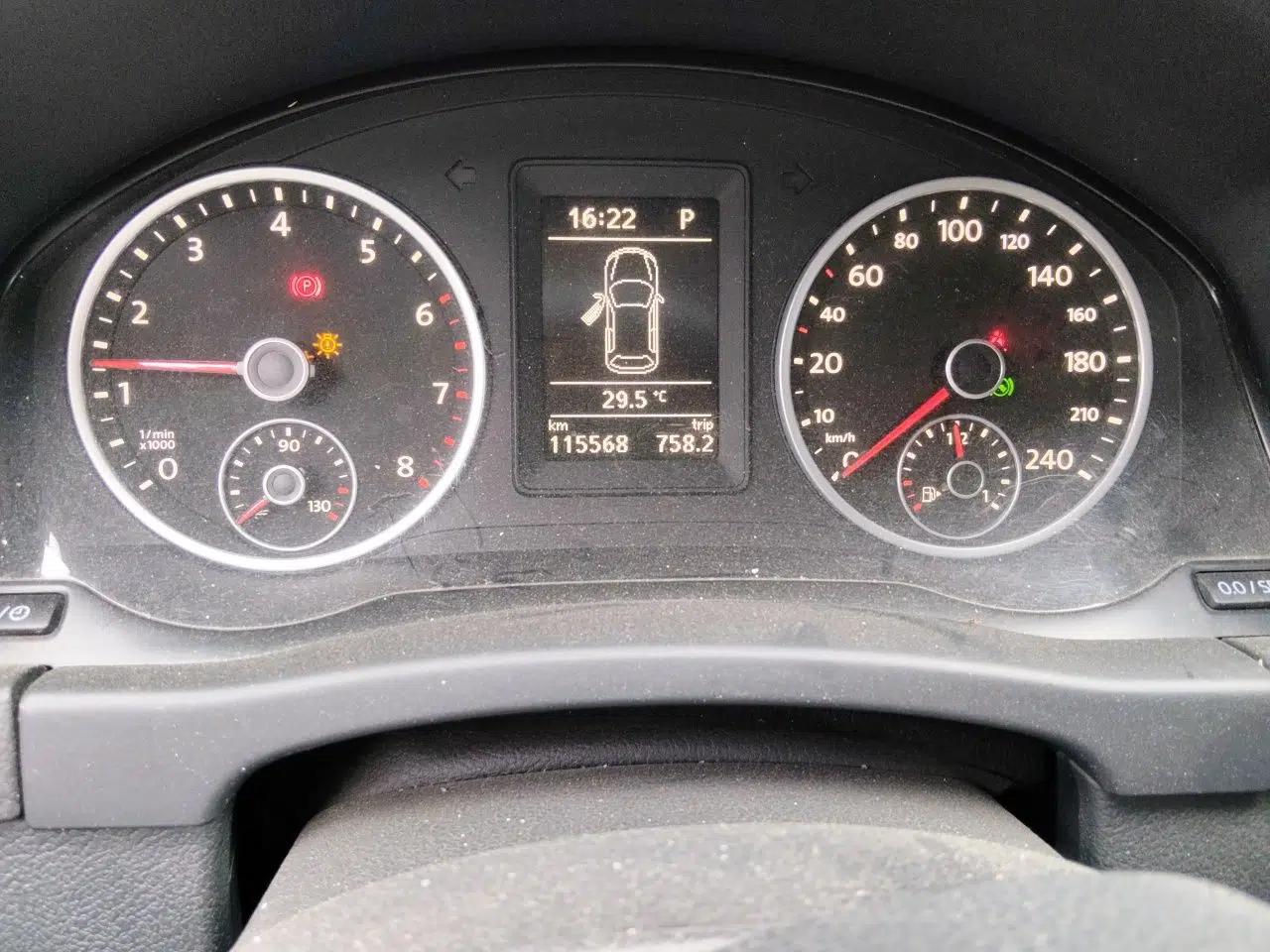 Volkswagen Tiguan 2013 1.8 TSI Automatic Two-Wheel Drive Comfort Edition — миниатюра 12