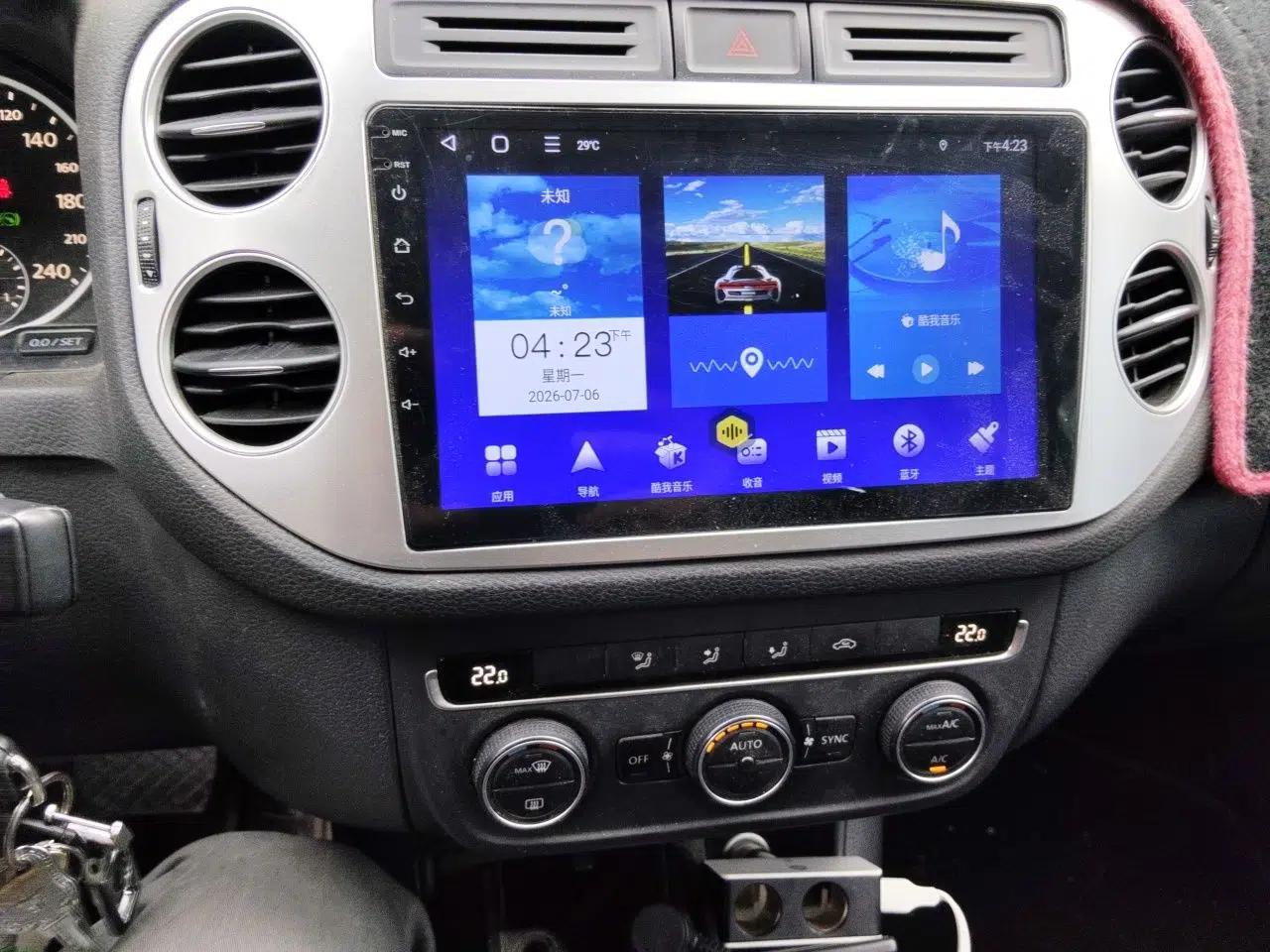 Volkswagen Tiguan 2013 1.8 TSI Automatic Two-Wheel Drive Comfort Edition — миниатюра 13