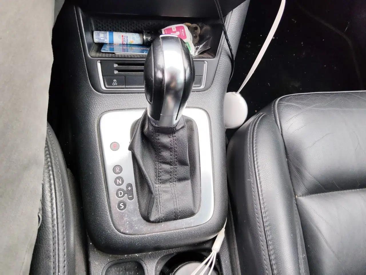 Volkswagen Tiguan 2013 1.8 TSI Automatic Two-Wheel Drive Comfort Edition — миниатюра 14