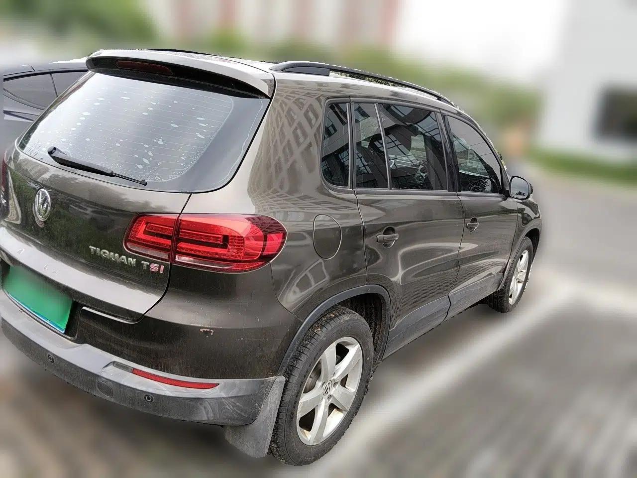 Volkswagen Tiguan 2013 1.8 TSI Automatic Two-Wheel Drive Comfort Edition — миниатюра 6