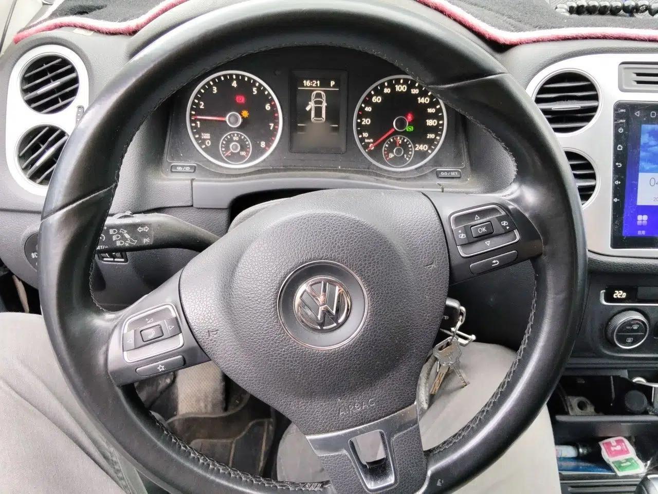 Volkswagen Tiguan 2013 1.8 TSI Automatic Two-Wheel Drive Comfort Edition — миниатюра 10