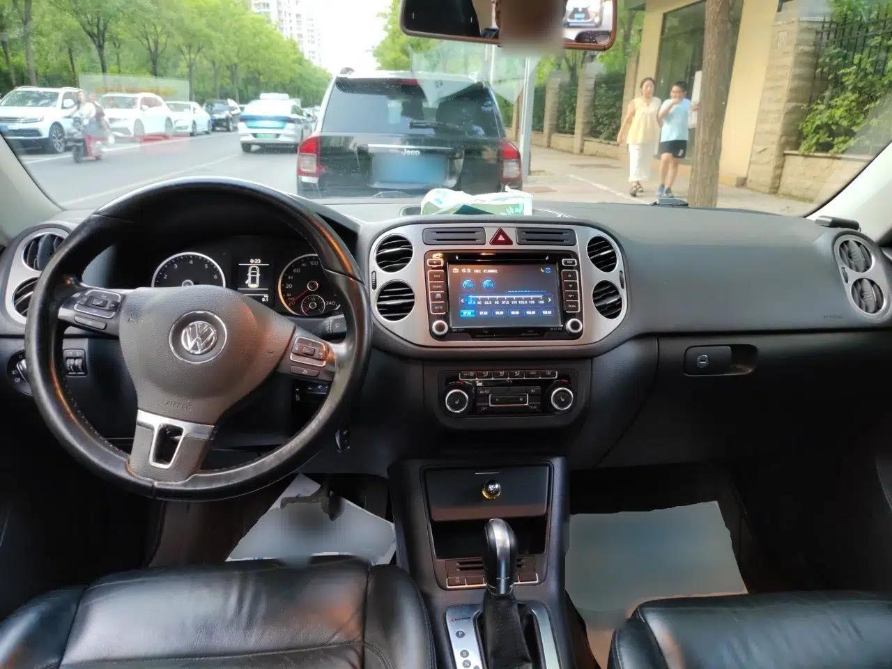 Volkswagen Tiguan 2012 1.8TSI Automatic All-Wheel Drive Elite Edition — миниатюра 9