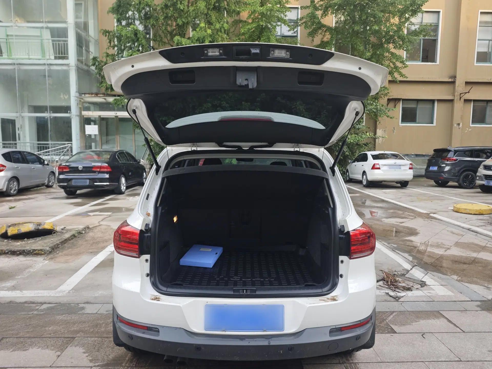 Volkswagen Tiguan 2016 280TSI Automatic Two-Wheel Drive Silk Road Comfort Edition — миниатюра 15