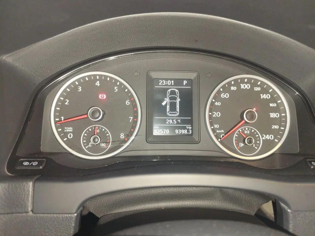 Volkswagen Tiguan 2016 300TSI Automatic All-Wheel Drive Fashion Vision Edition — миниатюра 11