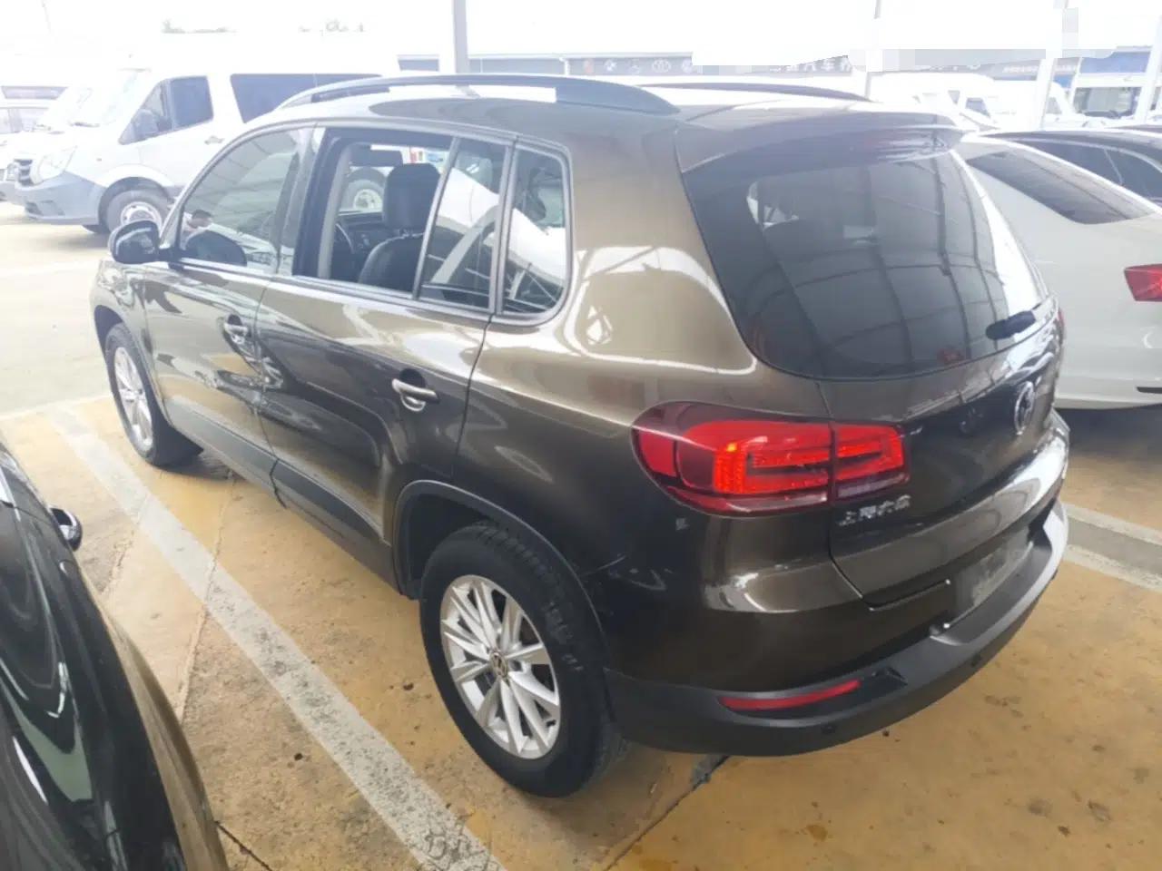 Volkswagen Tiguan 2017 300TSI Automatic Two-Wheel Drive Silk Road Comfort Edition — миниатюра 13