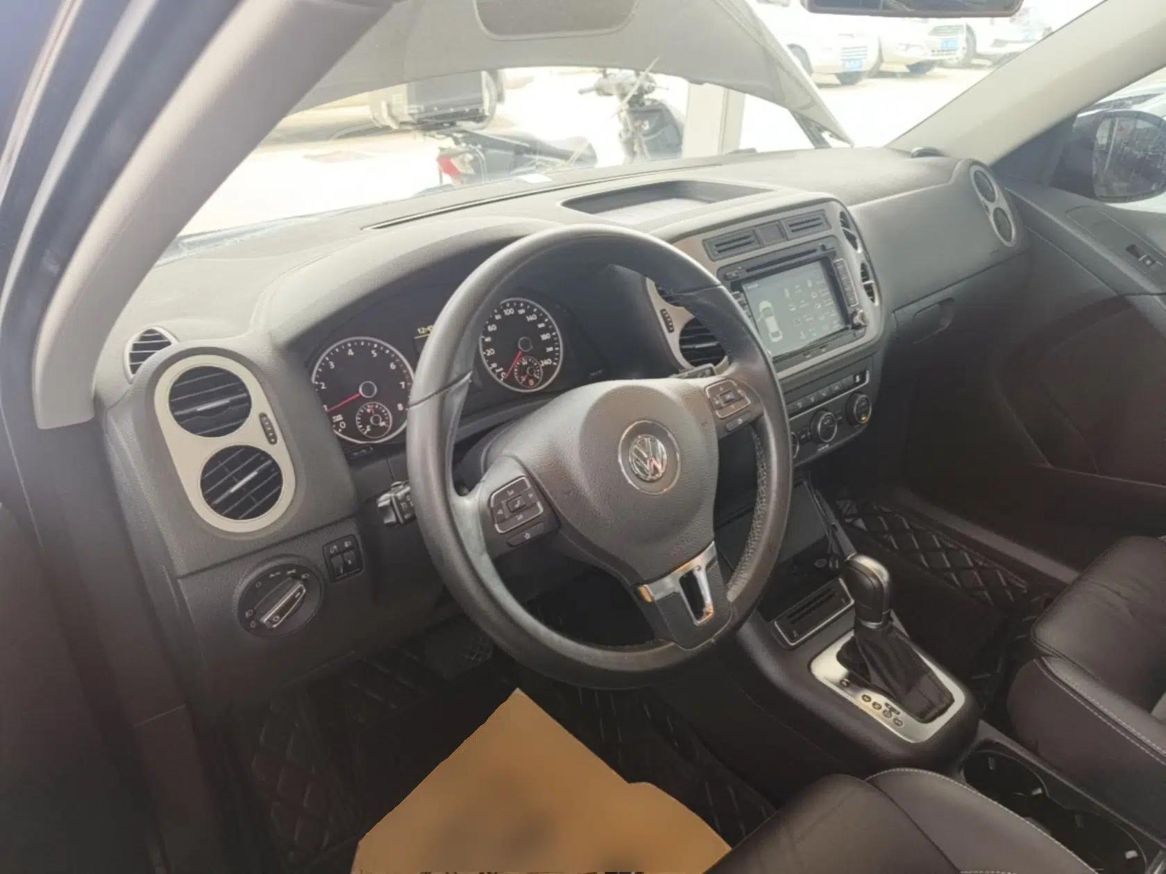 Volkswagen Tiguan 2017 300TSI Automatic Two-Wheel Drive Silk Road Comfort Edition — миниатюра 17