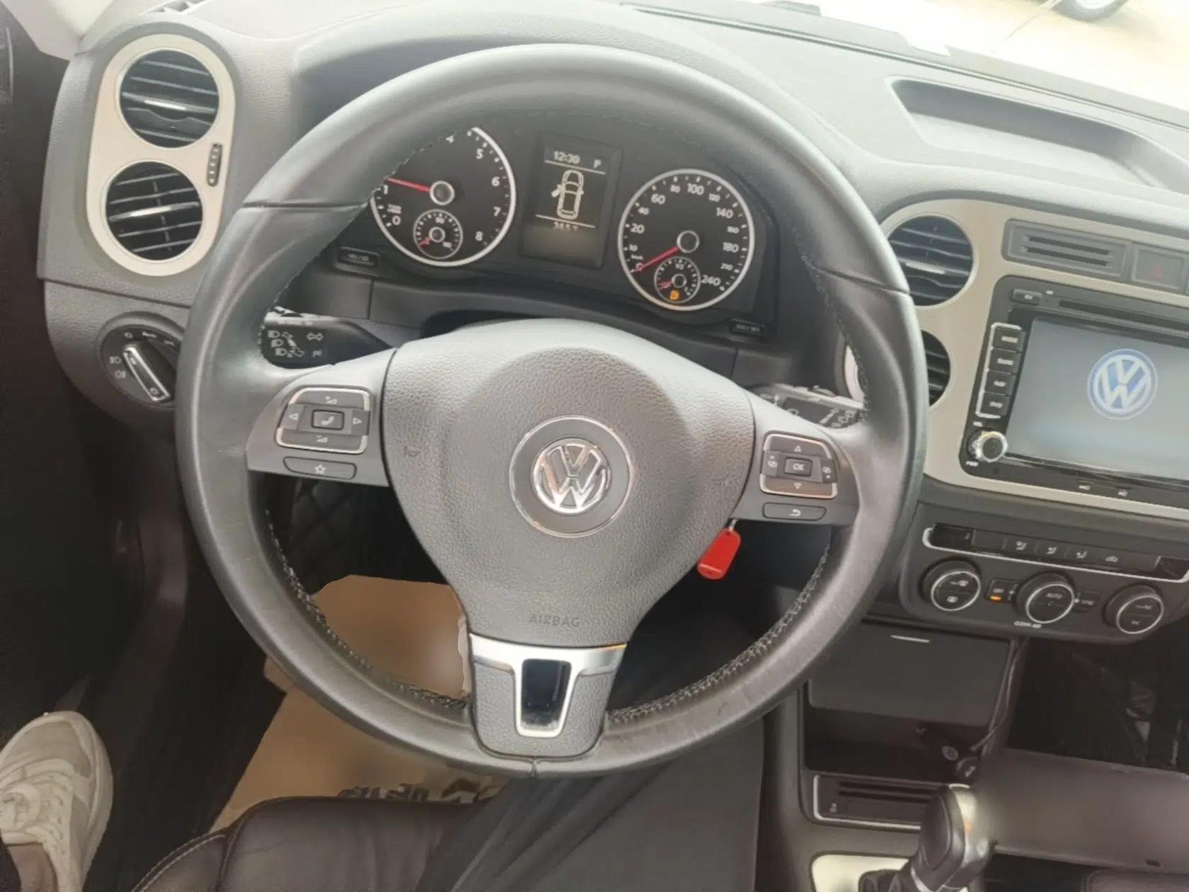 Volkswagen Tiguan 2017 300TSI Automatic Two-Wheel Drive Silk Road Comfort Edition — миниатюра 18