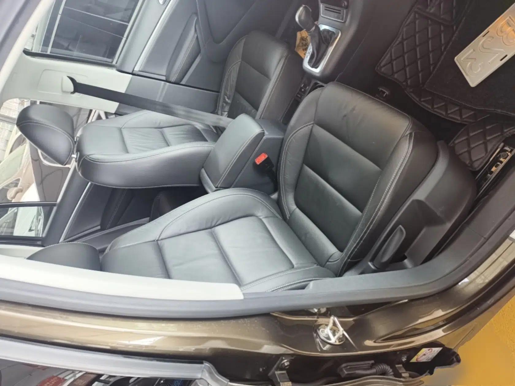 Volkswagen Tiguan 2017 300TSI Automatic Two-Wheel Drive Silk Road Comfort Edition — миниатюра 24