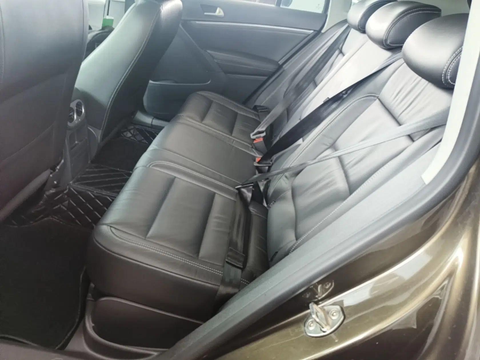 Volkswagen Tiguan 2017 300TSI Automatic Two-Wheel Drive Silk Road Comfort Edition — миниатюра 25
