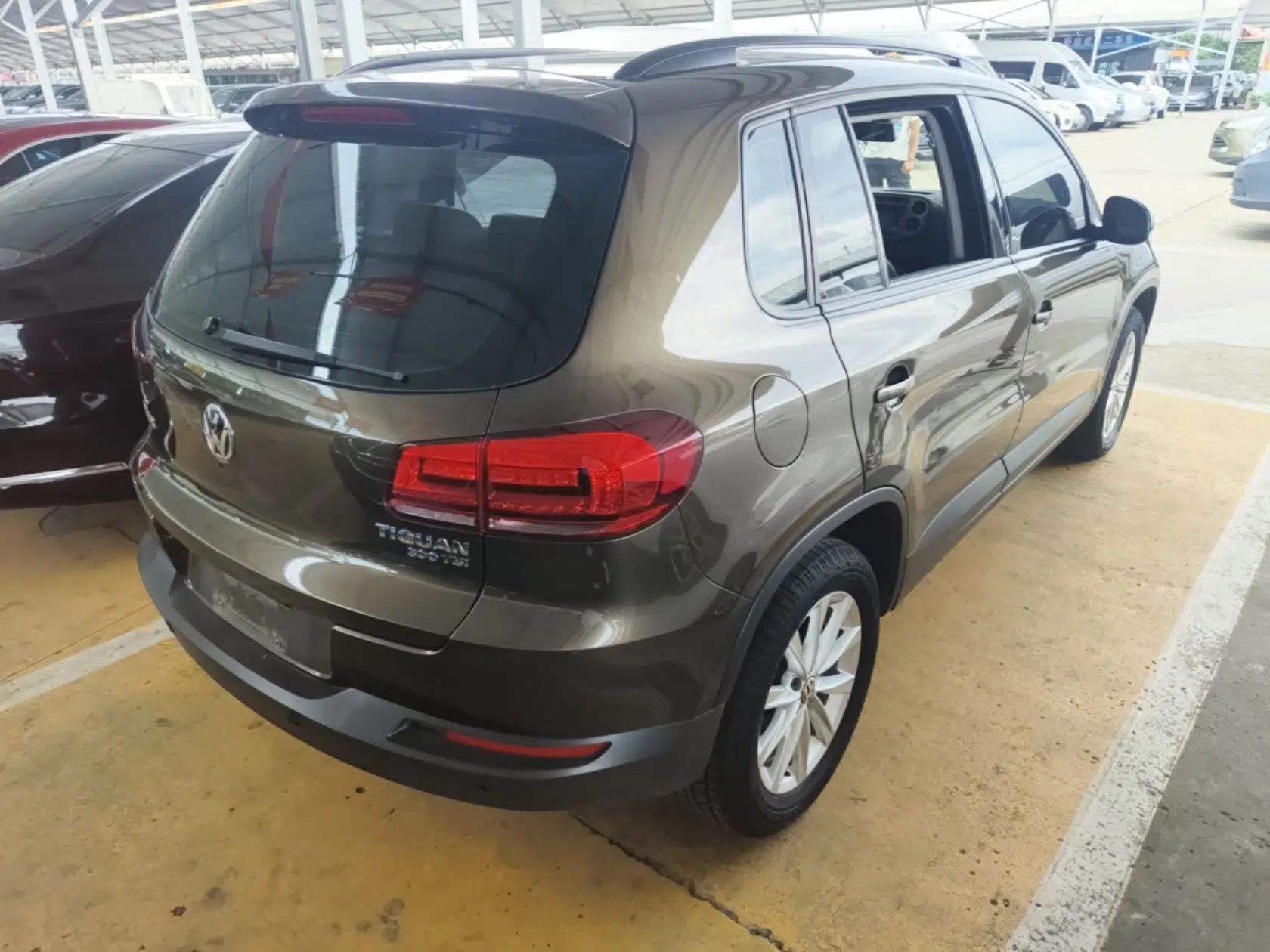 Volkswagen Tiguan 2017 300TSI Automatic Two-Wheel Drive Silk Road Comfort Edition — миниатюра 6