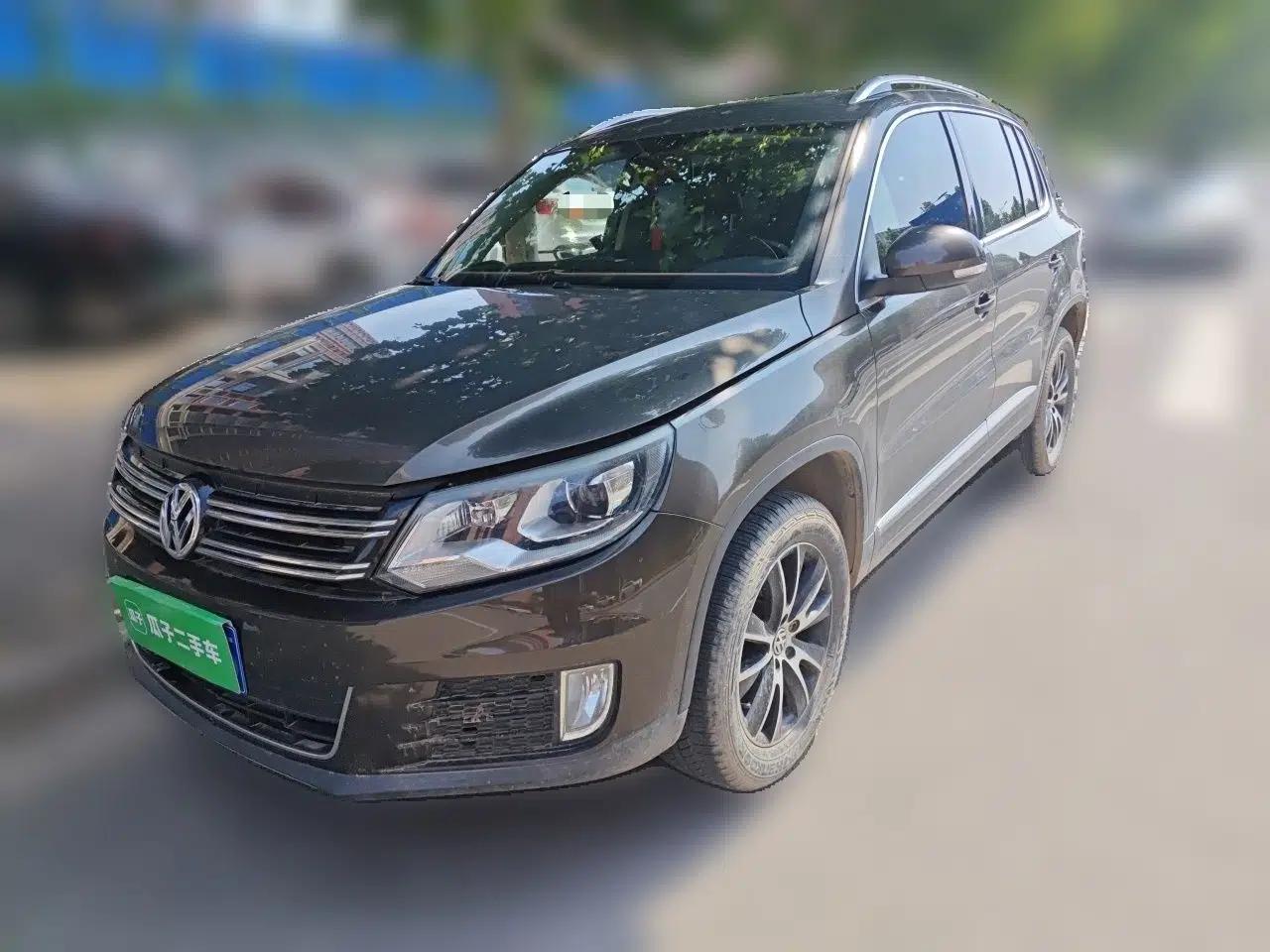 Volkswagen Tiguan 2015 1.8TSI Automatic Two-Wheel Drive Luxury Model — миниатюра 1