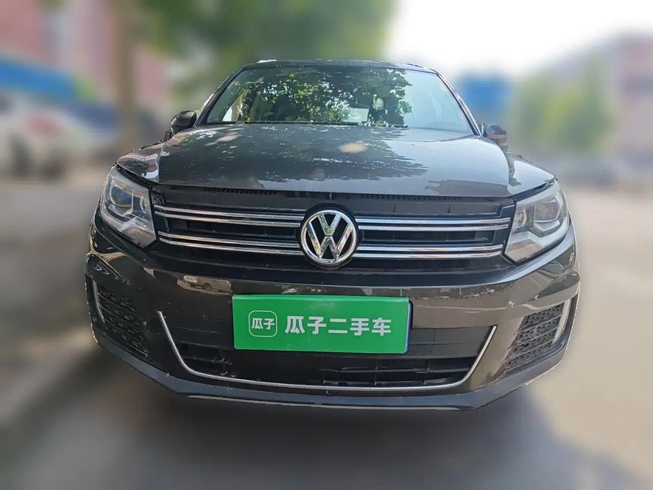 Volkswagen Tiguan 2015 1.8TSI Automatic Two-Wheel Drive Luxury Model — миниатюра 2