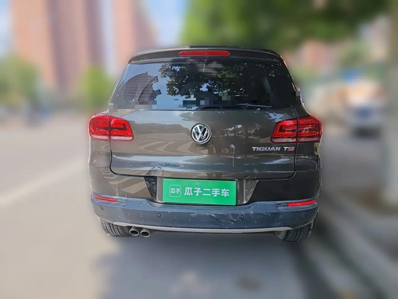 Volkswagen Tiguan 2015 1.8TSI Automatic Two-Wheel Drive Luxury Model — миниатюра 5
