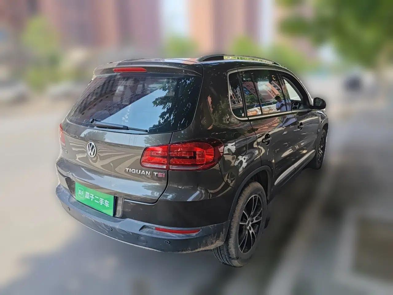 Volkswagen Tiguan 2015 1.8TSI Automatic Two-Wheel Drive Luxury Model — миниатюра 6