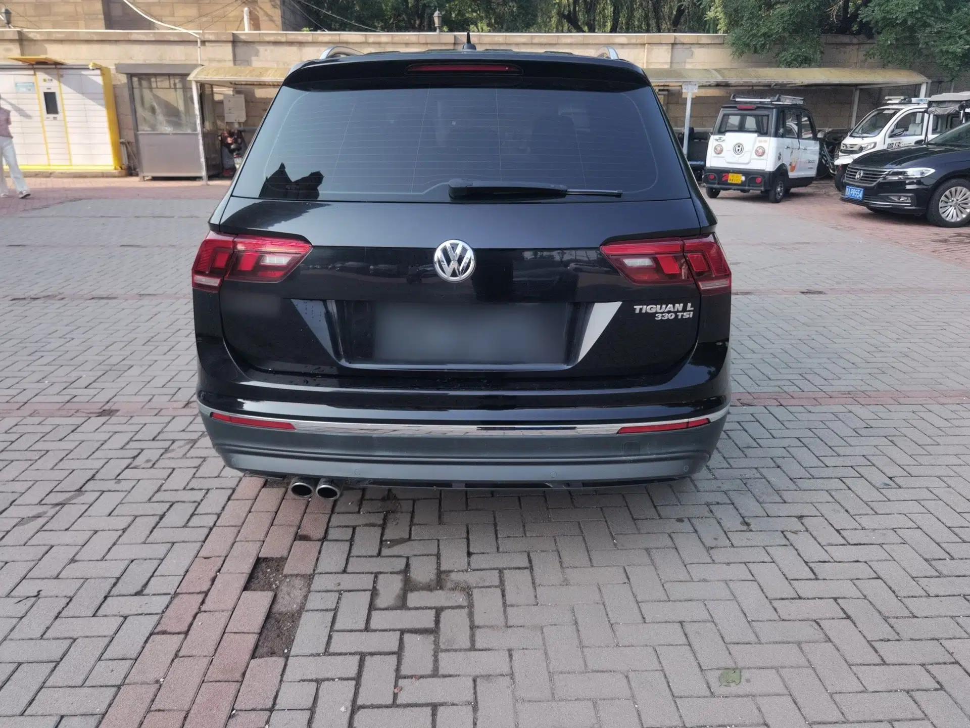 Volkswagen Tiguan L 2018 330TSI Automatic Two-Wheel Drive Luxury Edition — миниатюра 6