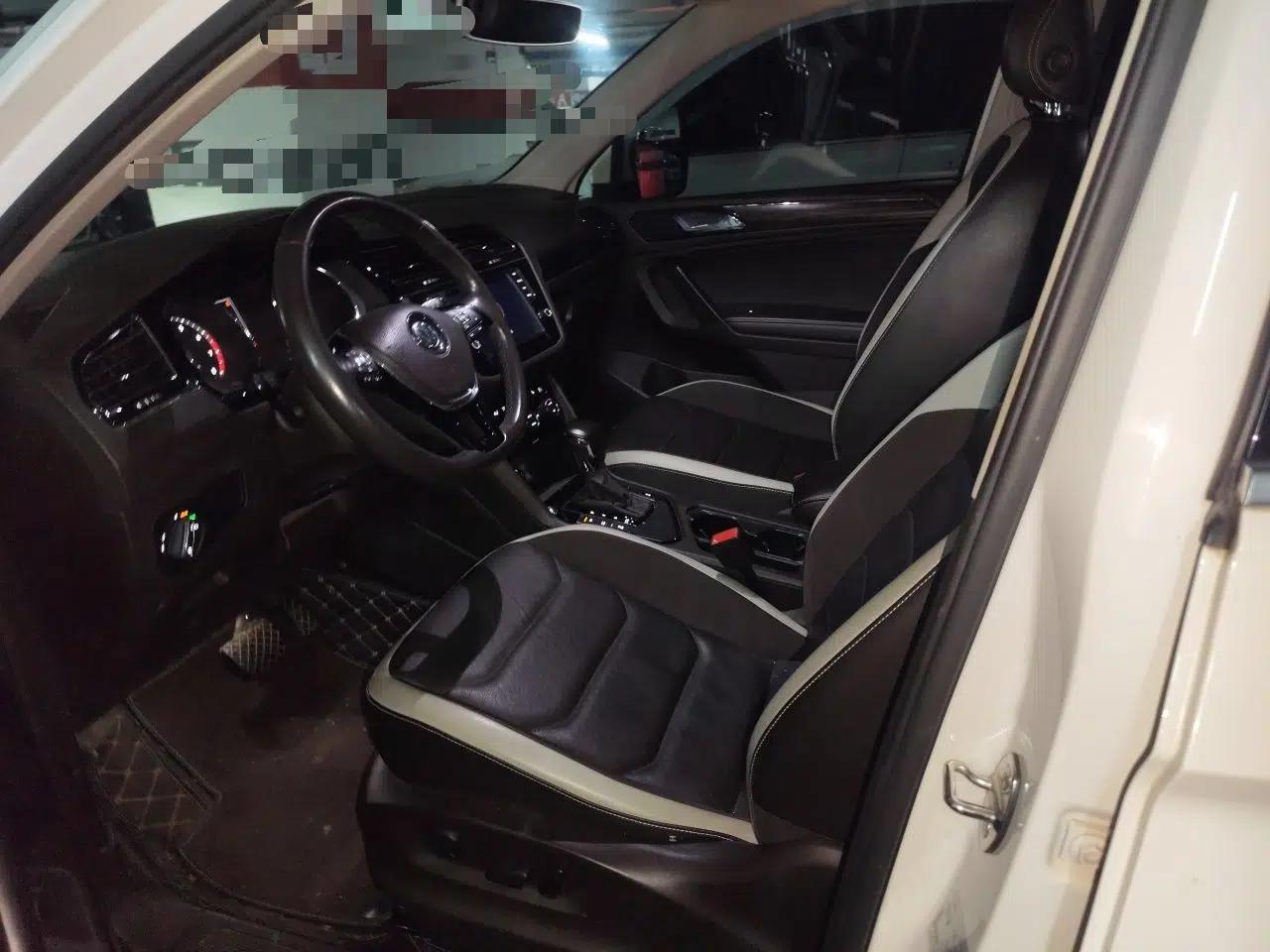 Volkswagen Tiguan L 2017 380TSI Automatic All-Wheel-Drive Luxury Edition — миниатюра 15