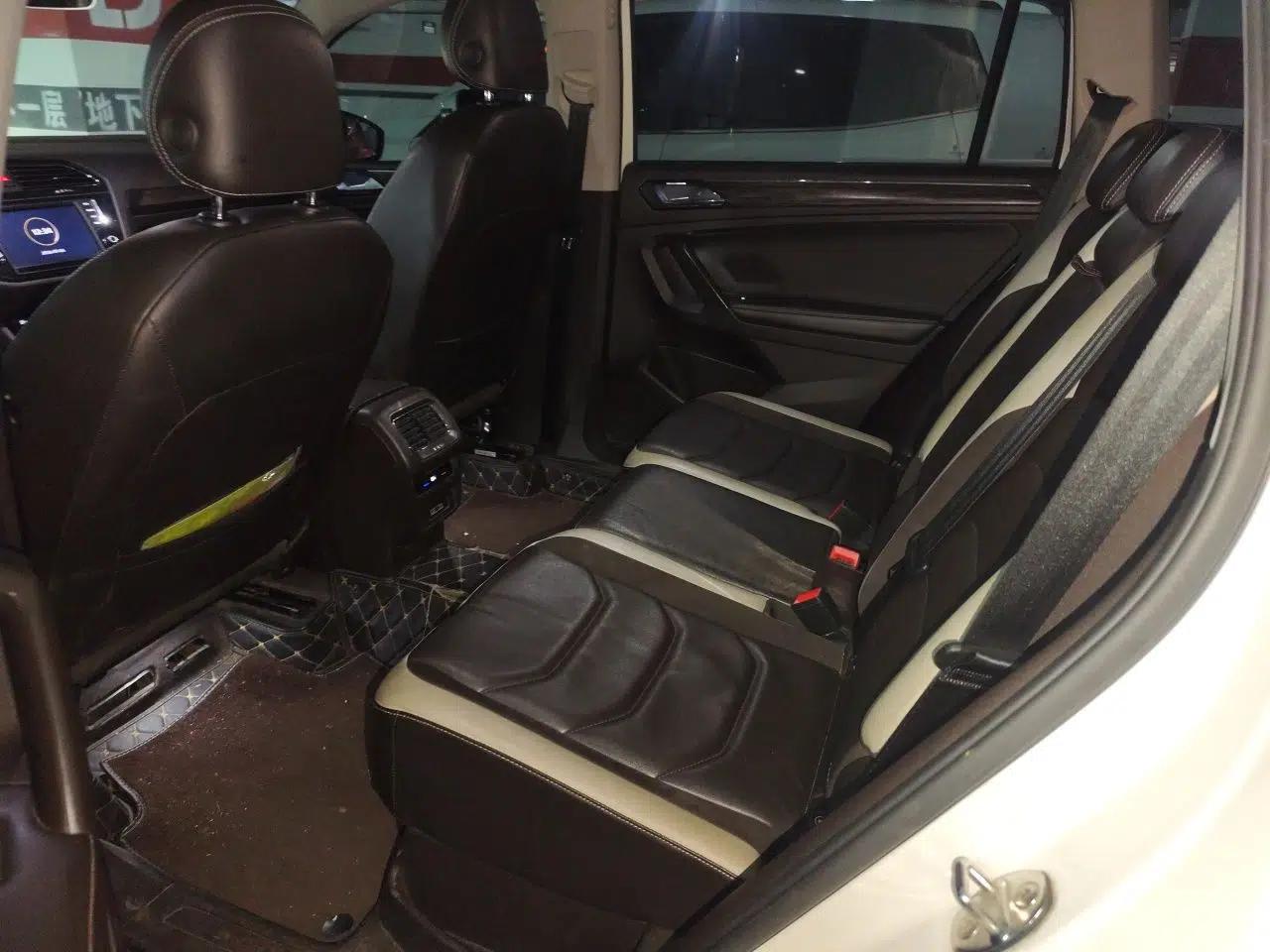 Volkswagen Tiguan L 2017 380TSI Automatic All-Wheel-Drive Luxury Edition — миниатюра 17