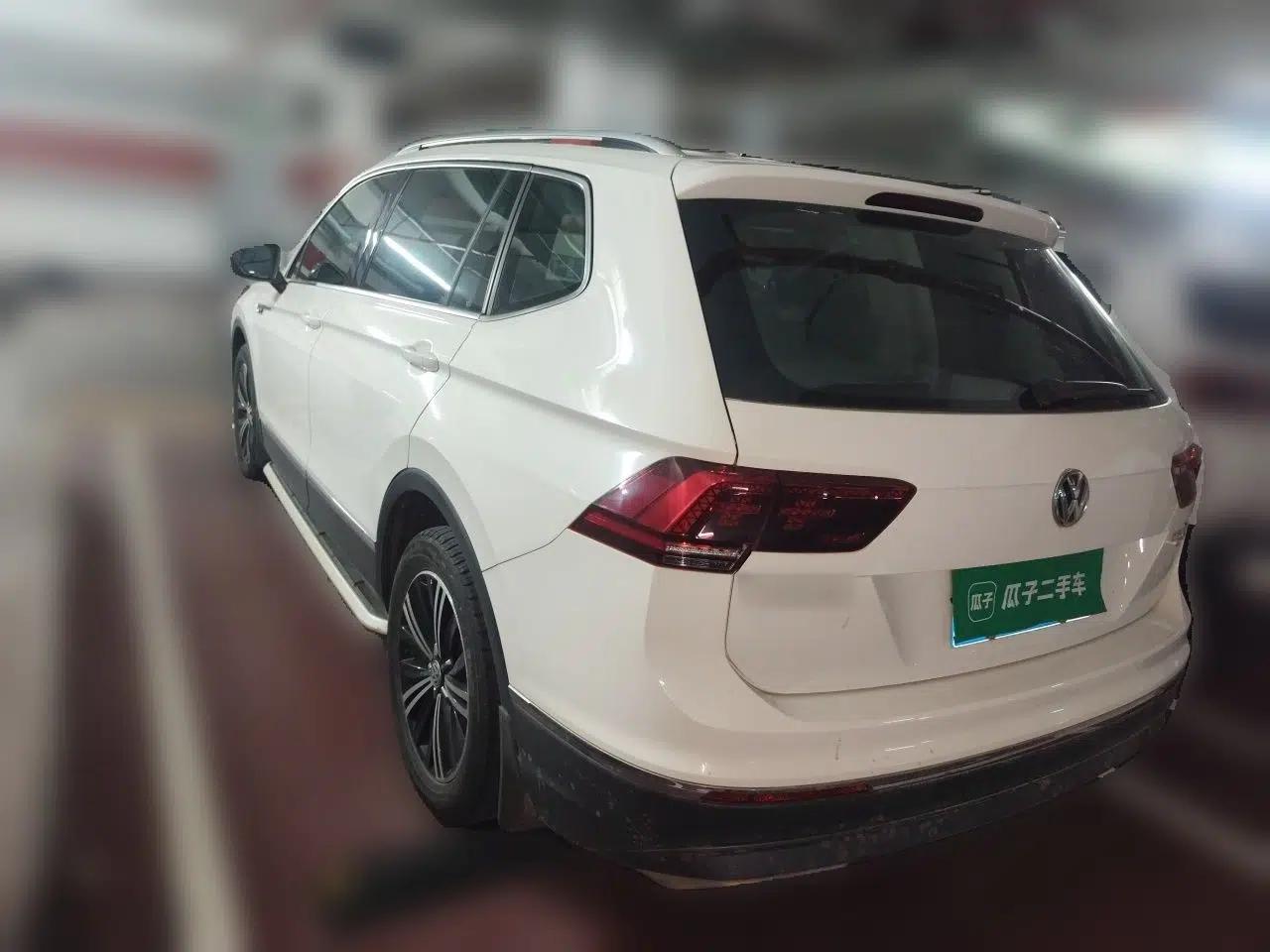 Volkswagen Tiguan L 2017 380TSI Automatic All-Wheel-Drive Luxury Edition — миниатюра 4