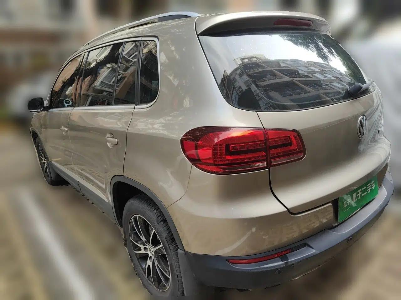Volkswagen Tiguan 2015 1.8TSI Automatic Two-Wheel Drive Luxury Model — миниатюра 4