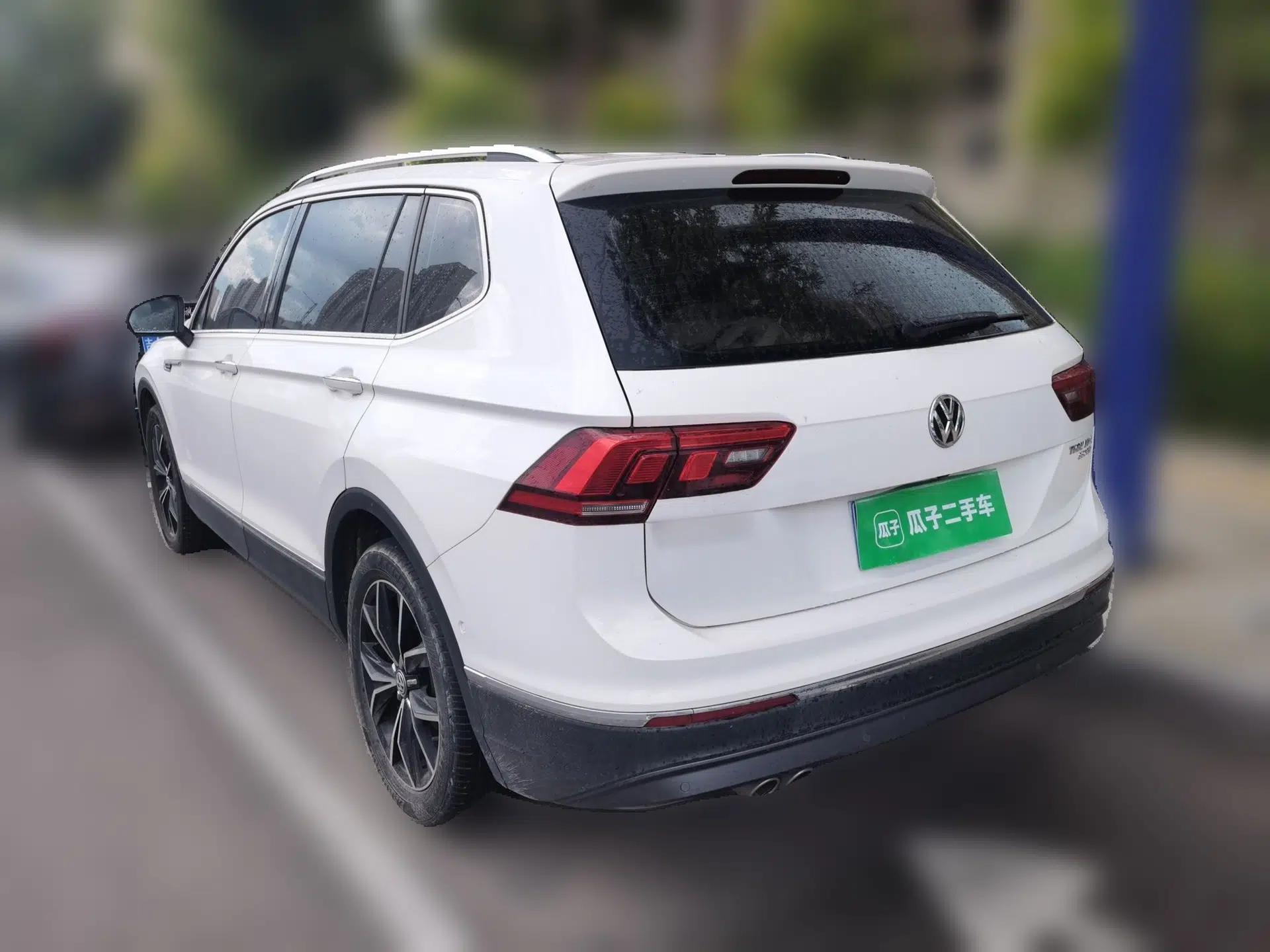 Volkswagen Tiguan L 2020 330TSI Automatic Two-Wheel Drive Smart Luxury Edition China VI Standard — миниатюра 4