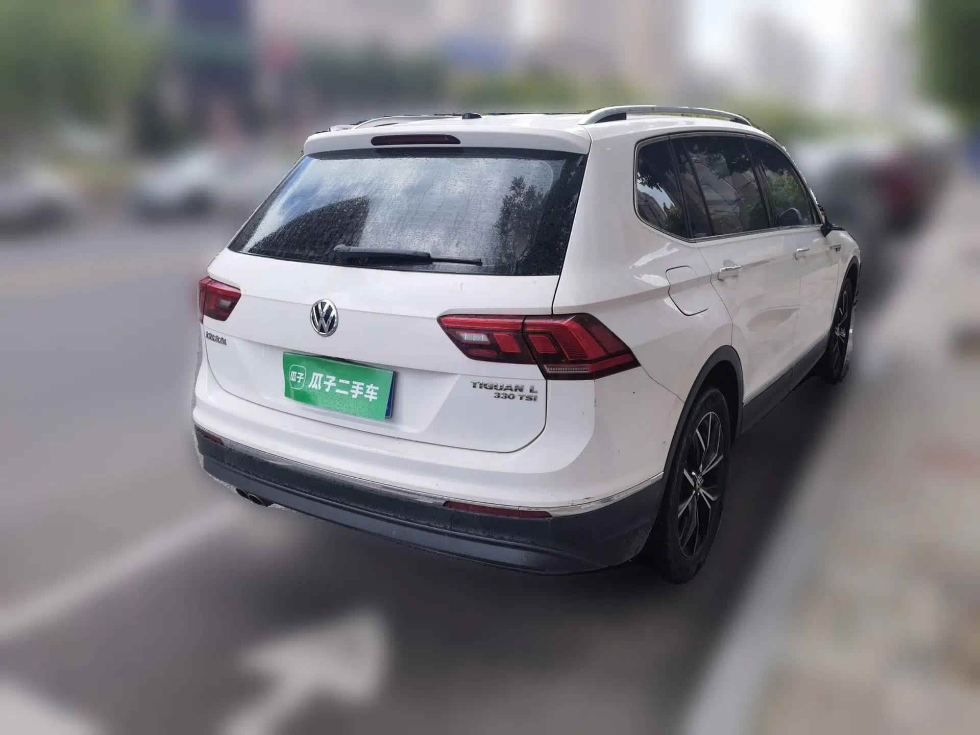 Volkswagen Tiguan L 2020 330TSI Automatic Two-Wheel Drive Smart Luxury Edition China VI Standard — миниатюра 6