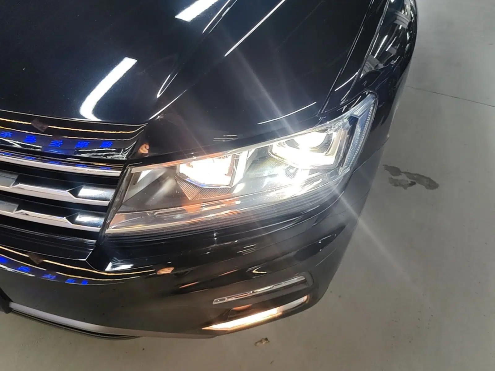 Volkswagen Tiguan L 2020 330TSI Automatic Two-Wheel Drive Panoramic Comfort Edition China VI Standard — миниатюра 8