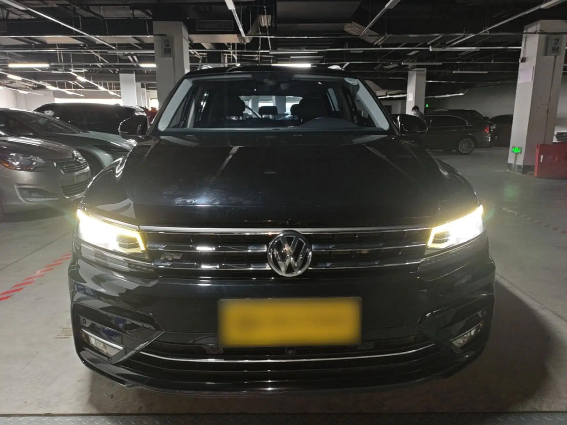 Volkswagen Tiguan L 2020 330TSI Automatic Two-Wheel Drive R-Line Flagship Version China VI Standard — миниатюра 2